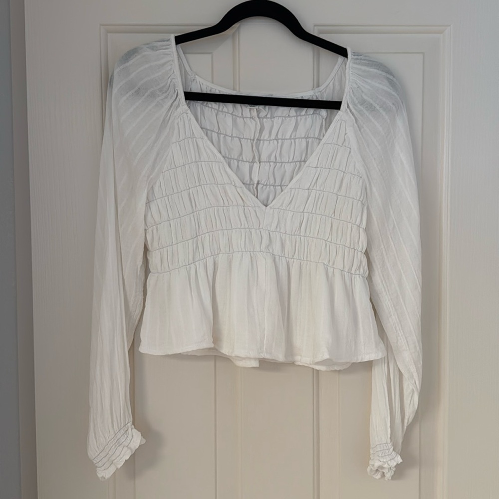 American Eagle White Long Sleeve Blouse (Like New)